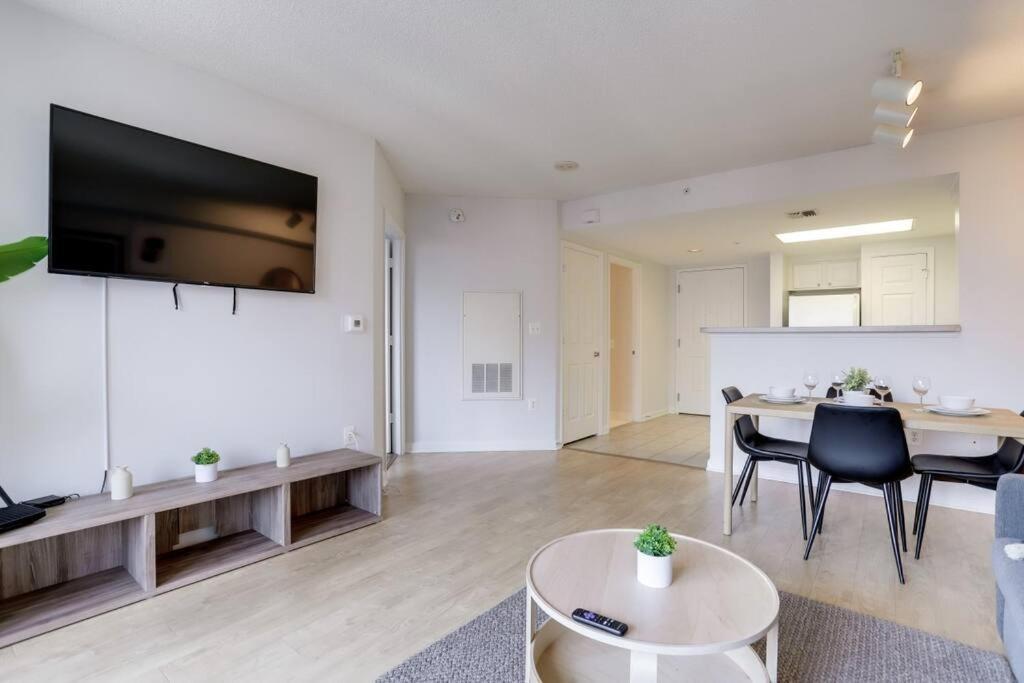 Fantastic 1 Bedroom Condo At Ballston With Gym Арлінгтон Екстер'єр фото