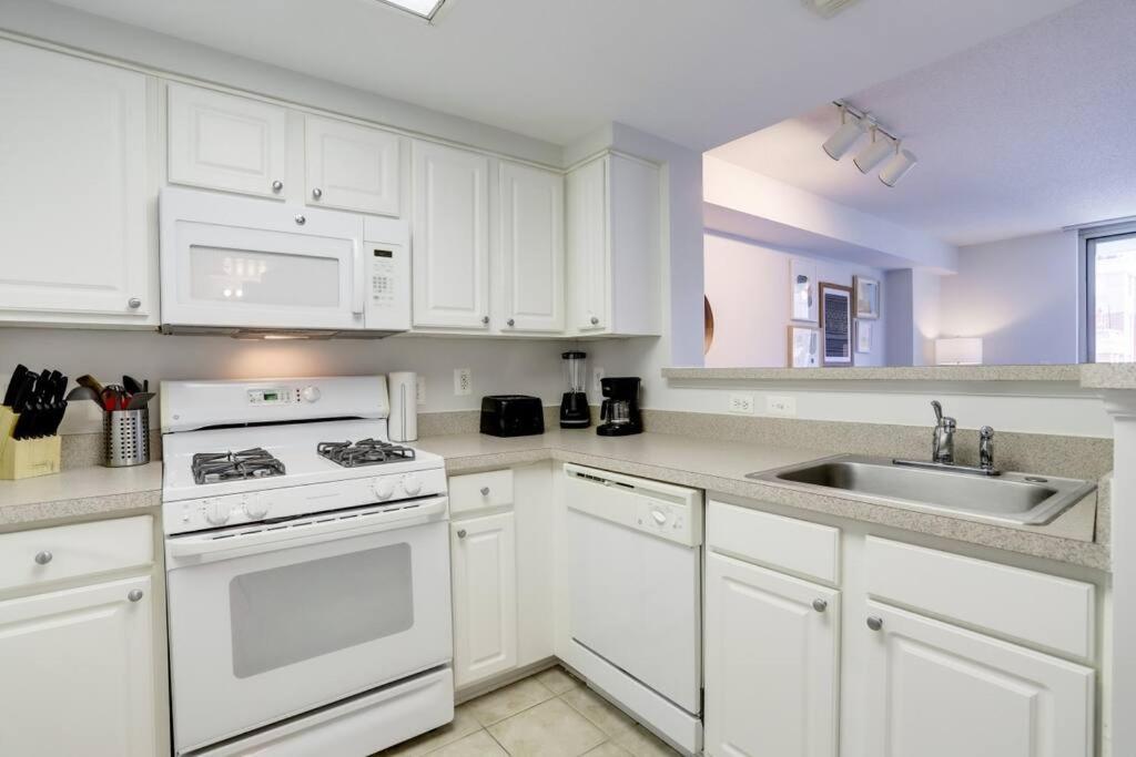 Fantastic 1 Bedroom Condo At Ballston With Gym Арлінгтон Екстер'єр фото