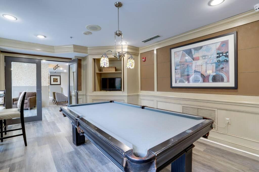 Fantastic 1 Bedroom Condo At Ballston With Gym Арлінгтон Екстер'єр фото