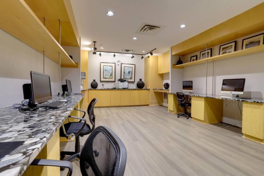 Fantastic 1 Bedroom Condo At Ballston With Gym Арлінгтон Екстер'єр фото